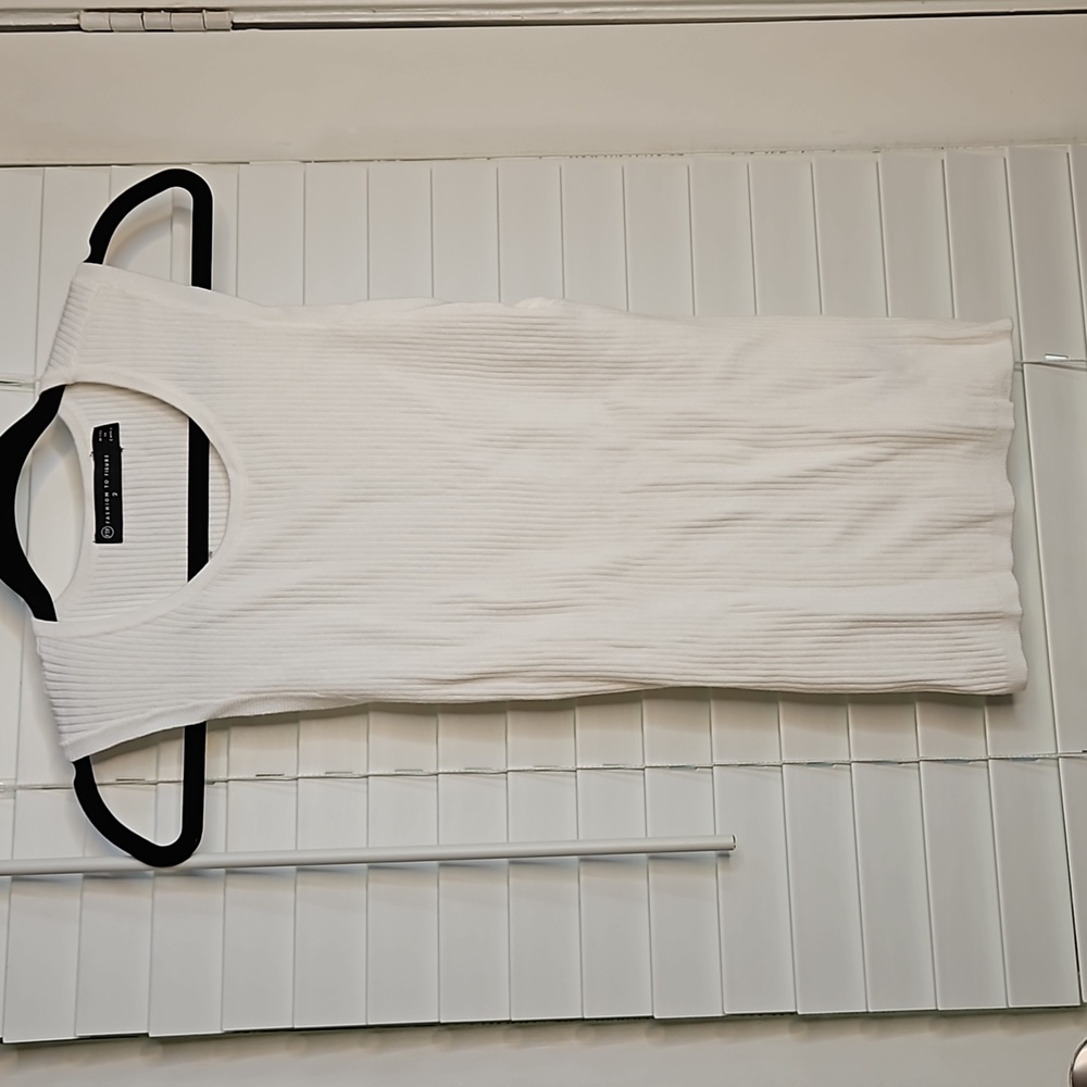 Essential Ribbed Racerback Tank - Picture 2 of 8